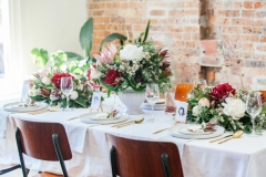 Table-runner-&-Table-centrepiece-by-little-stag